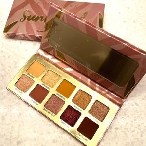 NWT Violet Voss Sunkissed Summer eyeshadow palette